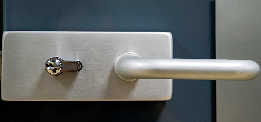 Change Patio Door Locks in Templeton, California